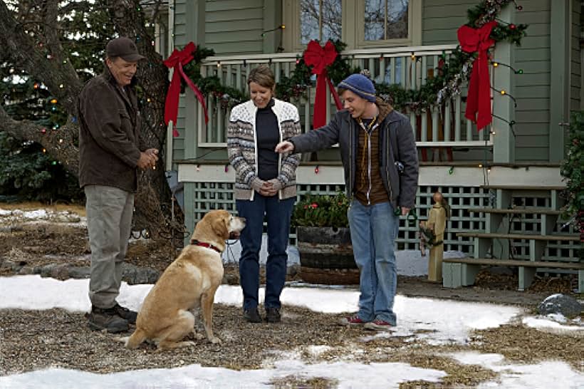 Linda Emond, Noel Fisher, and Bruce Greenwood in A Dog Named Christmas (2009)