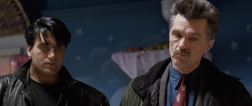 Tom Skerritt and Daniel Baldwin in Knight Moves (1992)