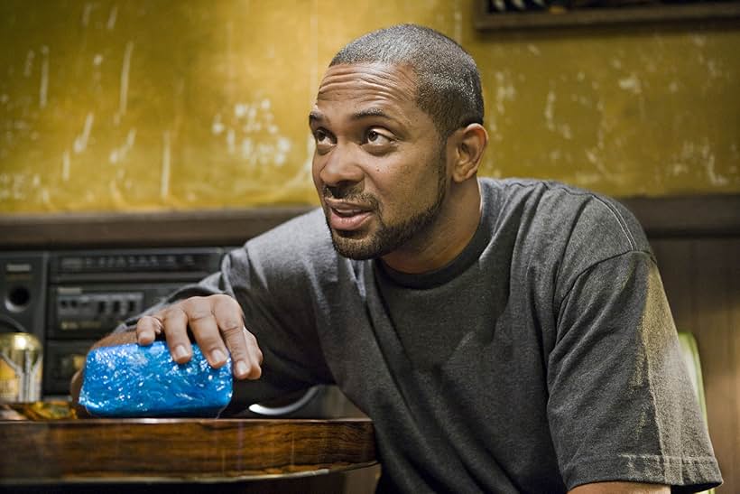 Mike Epps in Next Day Air (2009)