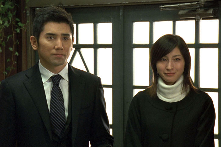 Ryôko Hirosue and Masahiro Motoki in A Partida (2008)