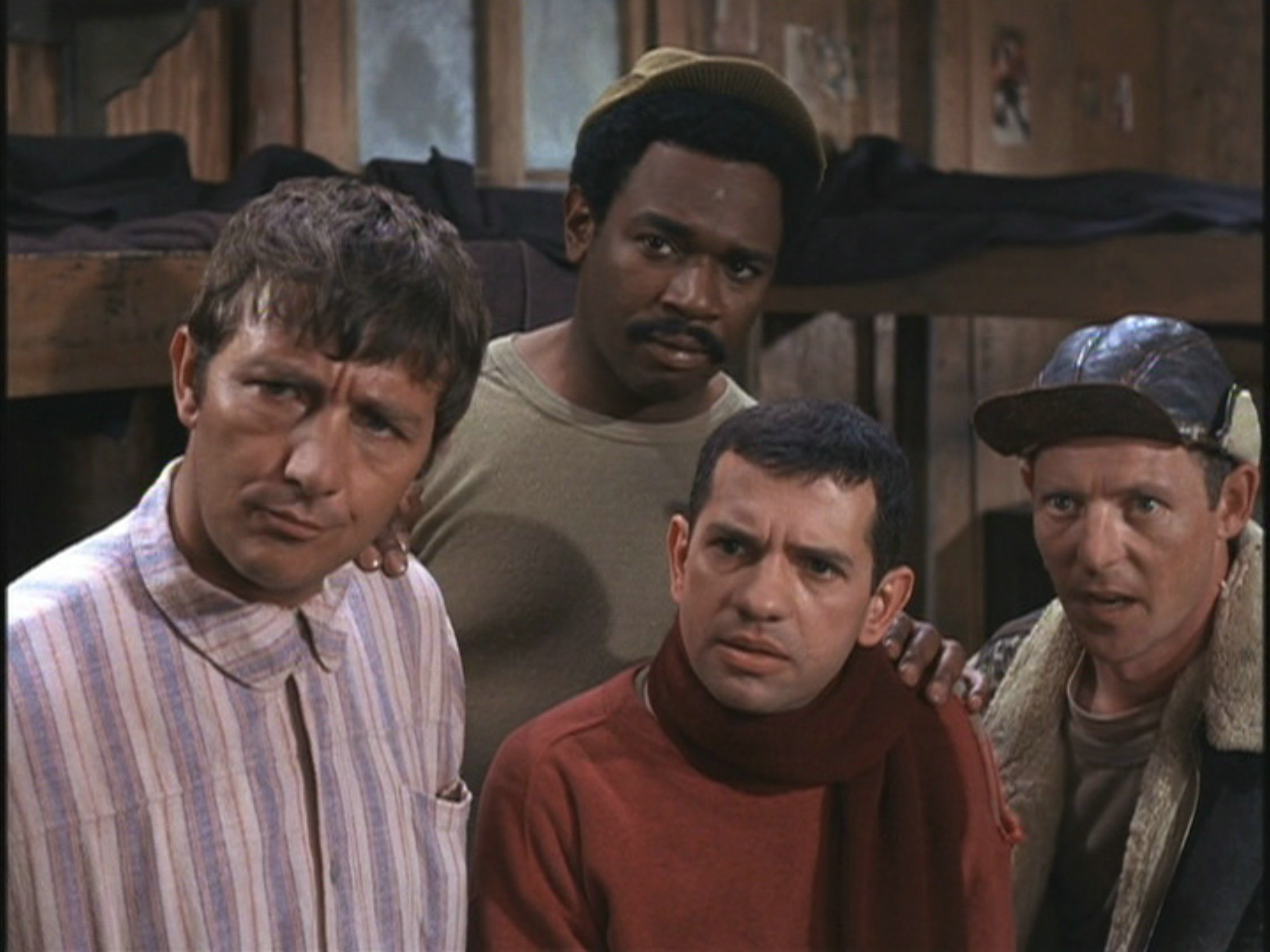 Robert Clary, Richard Dawson, Ivan Dixon, and Larry Hovis in Ein Käfig voller Helden (1965)