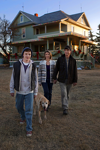 Linda Emond, Noel Fisher, and Bruce Greenwood in A Dog Named Christmas (2009)