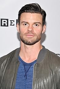 Primary photo for Daniel Gillies