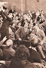 Lyle Tayo, Sammy Brooks, Charley Chase, Edith Fellows, Eugenia Gilbert, Charlie Hall, Jack Hill, Carmencita Johnson, Sam Lufkin, Spec O'Donnell, John T. Prince, Charley Rogers, Harry Semels, and Leo Sulky in Movie Night (1929)