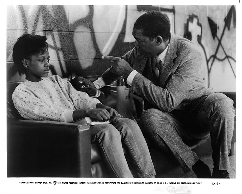 Morgan Freeman and Karen Malina White in Lean on Me (1989)