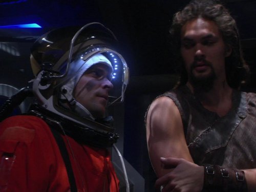 Jason Momoa and Kavan Smith in Stargate: Atlantis (2004)