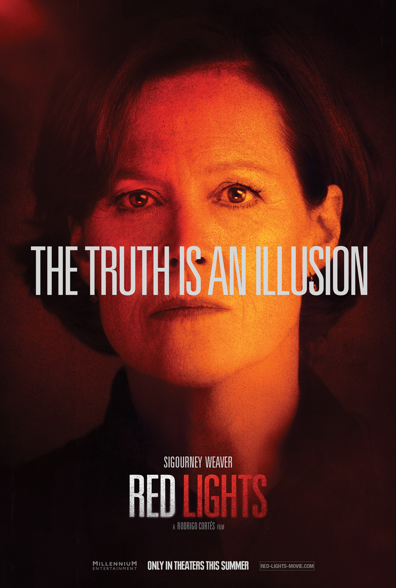 Sigourney Weaver in Red Lights (2012)