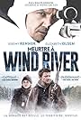 Elizabeth Olsen and Jeremy Renner in Meurtre à Wind River (2017)