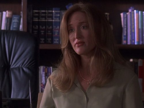 Kim Myers in Six Feet Under - Gestorben wird immer (2001)