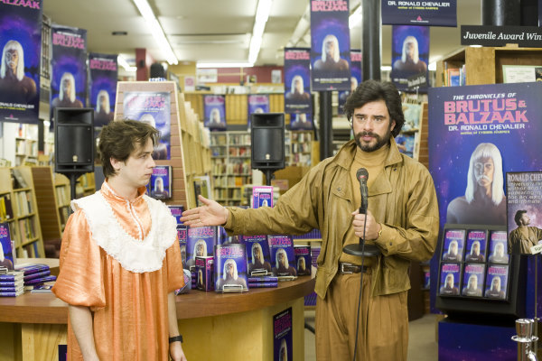 Michael Angarano and Jemaine Clement in Gentlemen Broncos (2009)