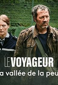 Bruno Debrandt and Fleur Geffrier in La vallée de la peur (2021)