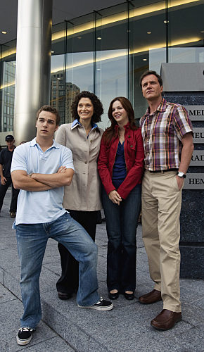 Mary Elizabeth Mastrantonio, Daniel Clark, Tim DeKay, and Amber Tamblyn in The Russell Girl (2008)