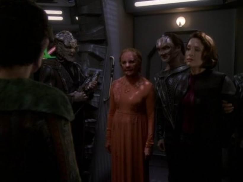 Nana Visitor, Salome Jens, Andrew Robinson, and Kitty Swink in Star Trek: Deep Space Nine (1993)