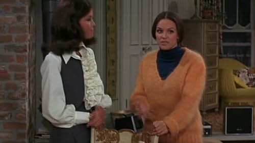 Valerie Harper and Mary Tyler Moore in The Mary Tyler Moore Show (1970)