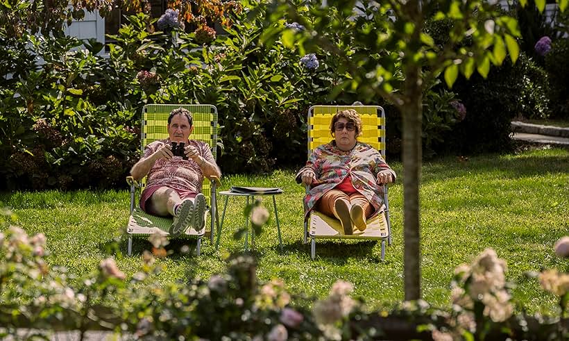 Richard Kind and Margo Martindale in The Watcher (2022)