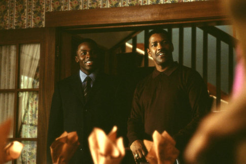 Denzel Washington and Derek Luke in Antwone Fisher (2002)