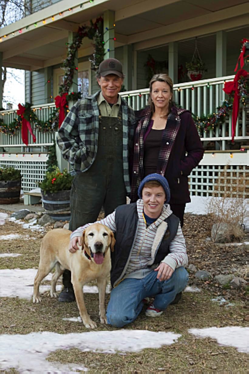 Linda Emond, Noel Fisher, and Bruce Greenwood in A Dog Named Christmas (2009)