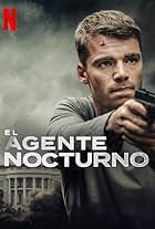 Gabriel Basso in El agente nocturno (2023)