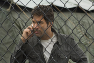 Eric McCormack in O Enigma de Andrômeda (2008)