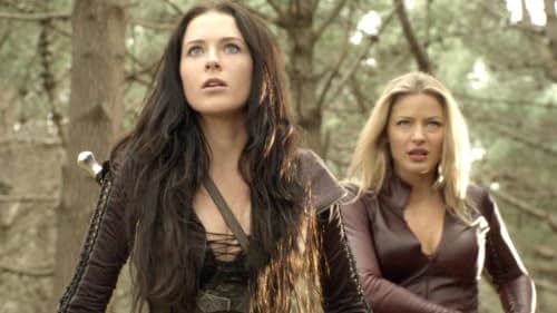 Bridget Regan and Tabrett Bethell in Legend of the Seeker (2008)