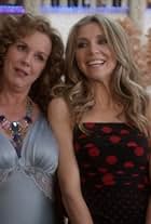 Elizabeth Perkins and Sarah Chalke in How to Live with Your Parents (for the Rest of Your Life) (2013)