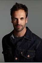 Jonny Lee Miller