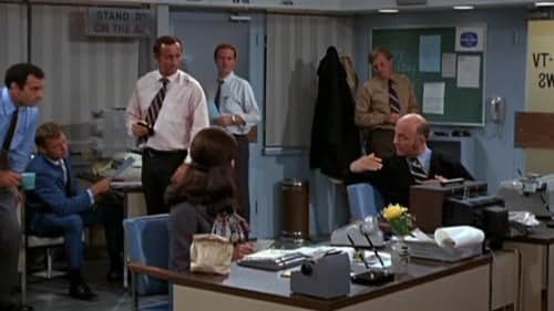 Mary Tyler Moore and Gavin MacLeod in The Mary Tyler Moore Show (1970)