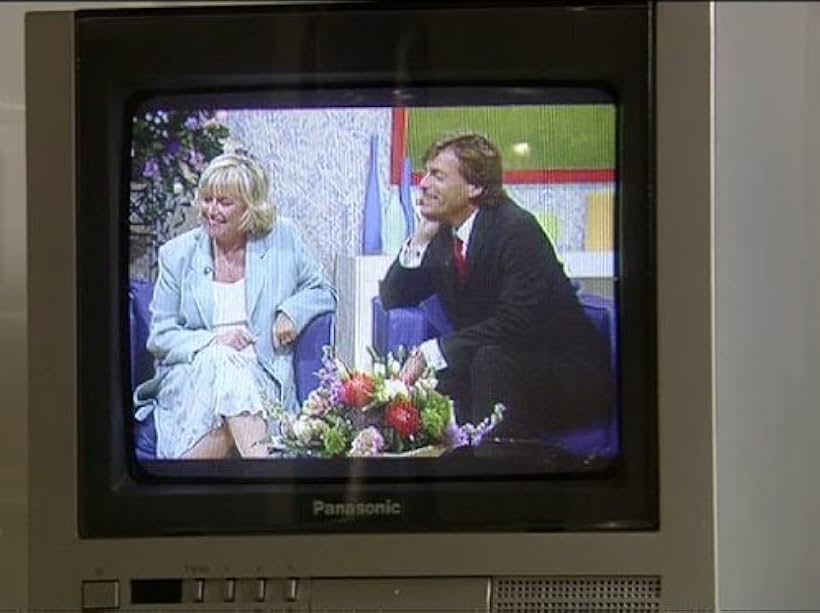 Judy Finnigan and Richard Madeley in Absolutely Fabulous (1992)