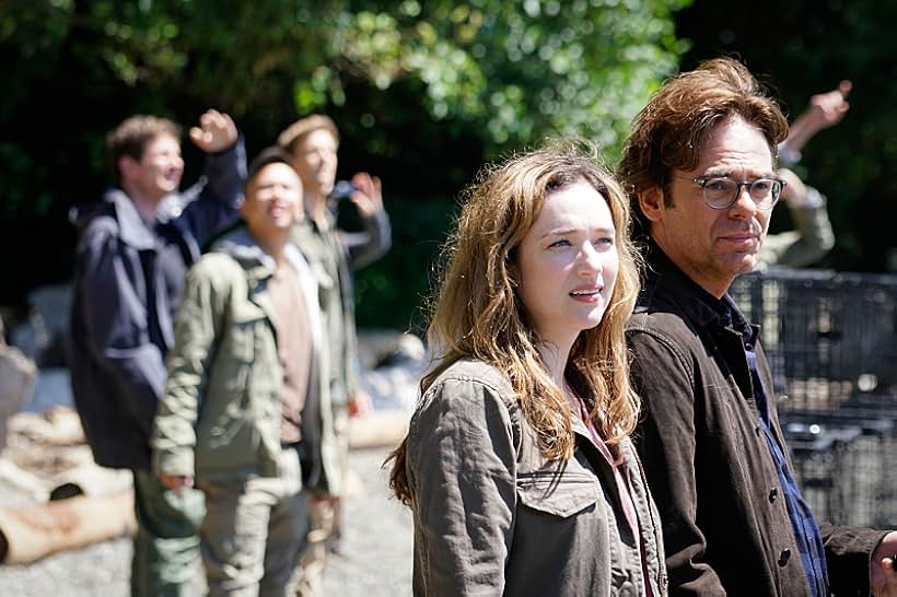 Billy Burke and Kristen Connolly in Zoo (2015)