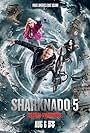 Tara Reid, Ian Ziering, and Cassandra Scerbo in Sharknado 5: Aletamiento global (2017)