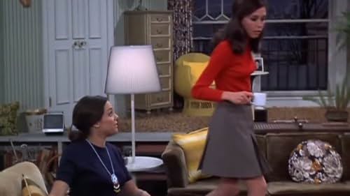 Valerie Harper and Mary Tyler Moore in The Mary Tyler Moore Show (1970)