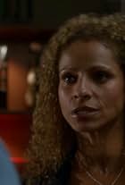 Michelle Hurd in The Glades (2010)