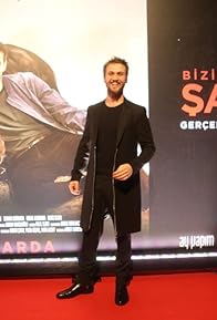 Primary photo for Aras Bulut Iynemli