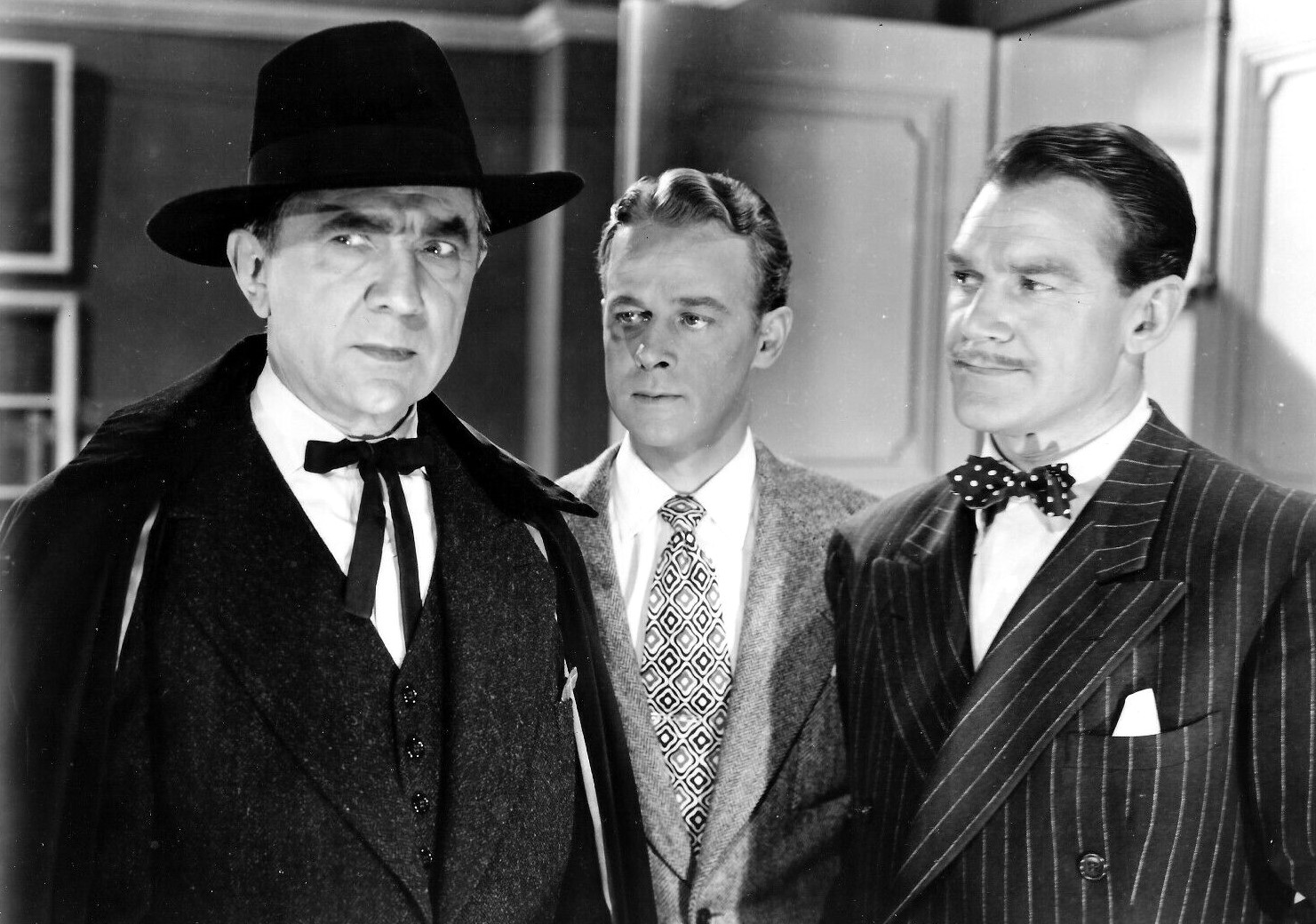 Bela Lugosi, Douglas Fowley, and Roland Varno in Scared to Death (1946)