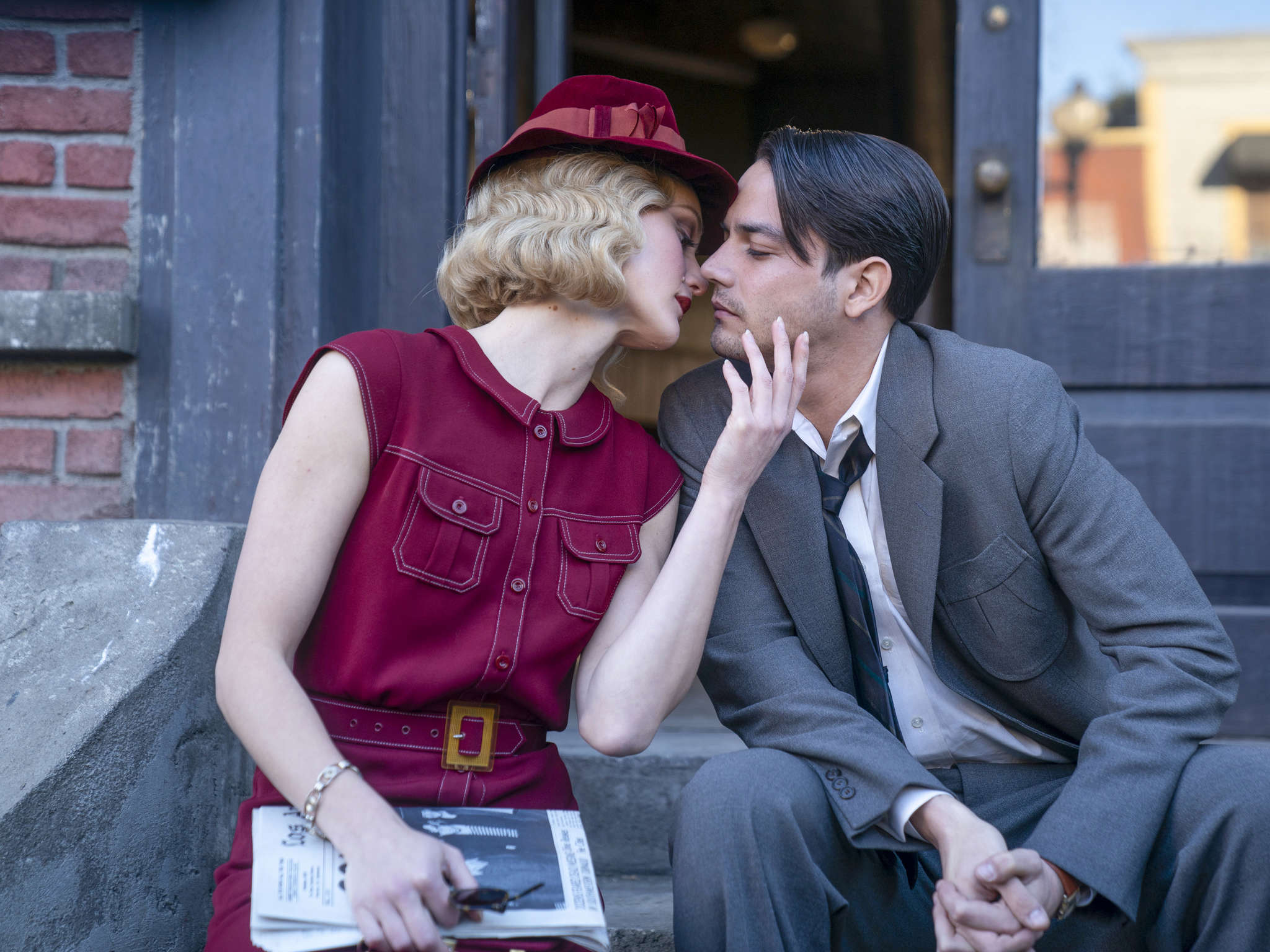 Kerry Bishé and Daniel Zovatto in Penny Dreadful: City of Angels (2020)