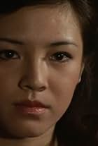 Tomoko Ai in Les Monstres du continent perdu (1975)