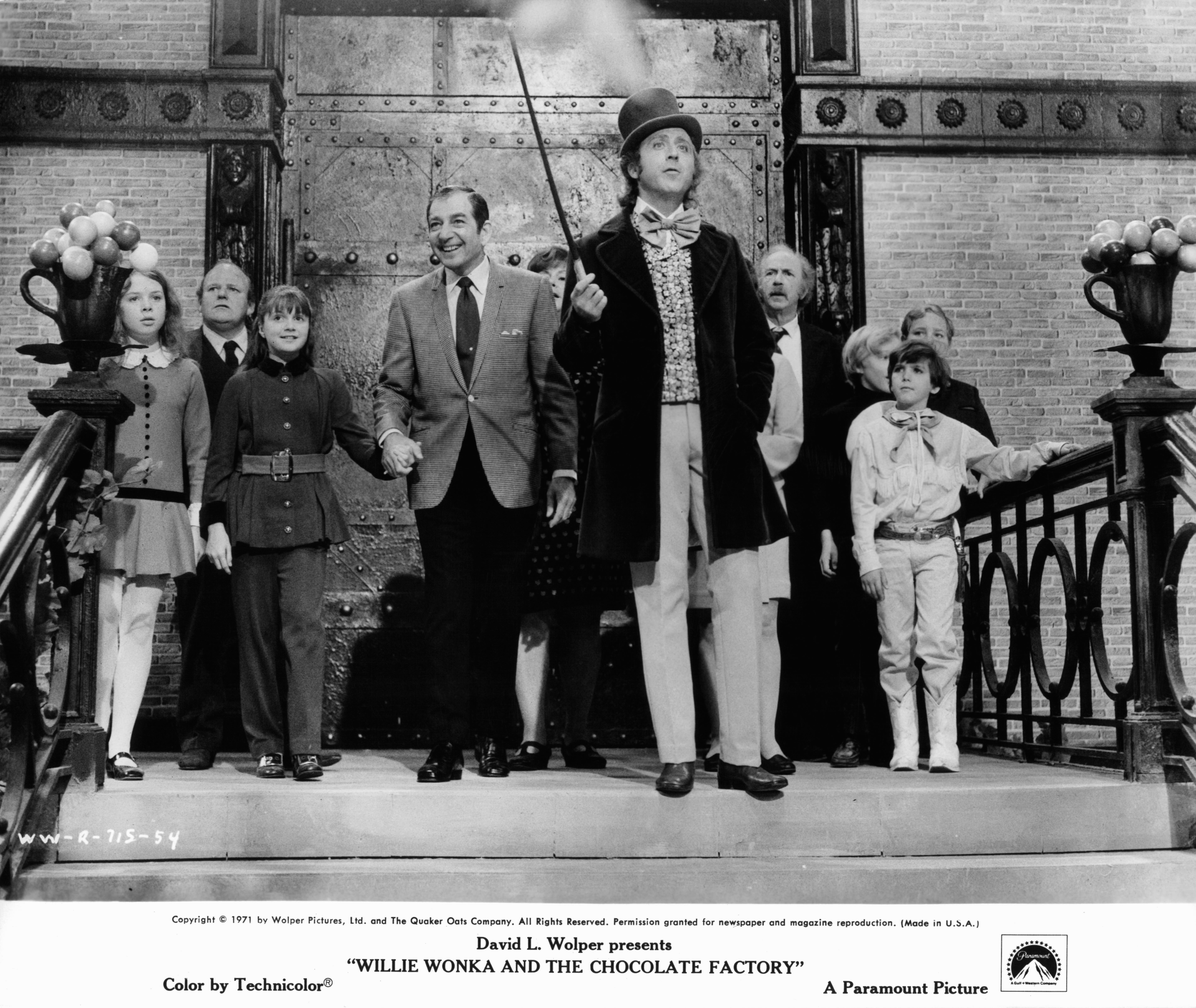 Gene Wilder, Paris Themmen, Jack Albertson, Michael Bollner, Julie Dawn Cole, Roy Kinnear, Denise Nickerson, Peter Ostrum, Ursula Reit, and Leonard Stone in Willy Wonka & the Chocolate Factory (1971)