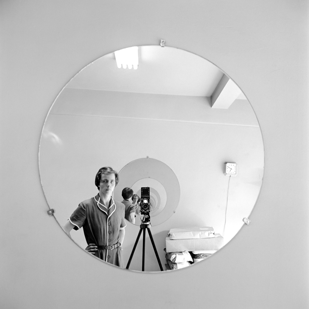 Finding Vivian Maier (2013)