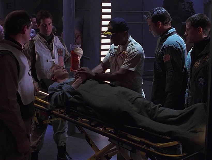 James Morrison, Rodney Rowland, Tucker Smallwood, and Morgan Weisser in Space: guerra estelar (1995)