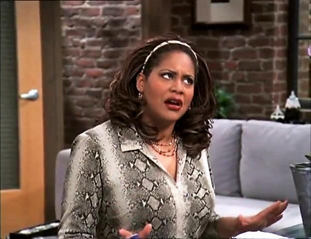 Kim Coles in The Geena Davis Show (2000)