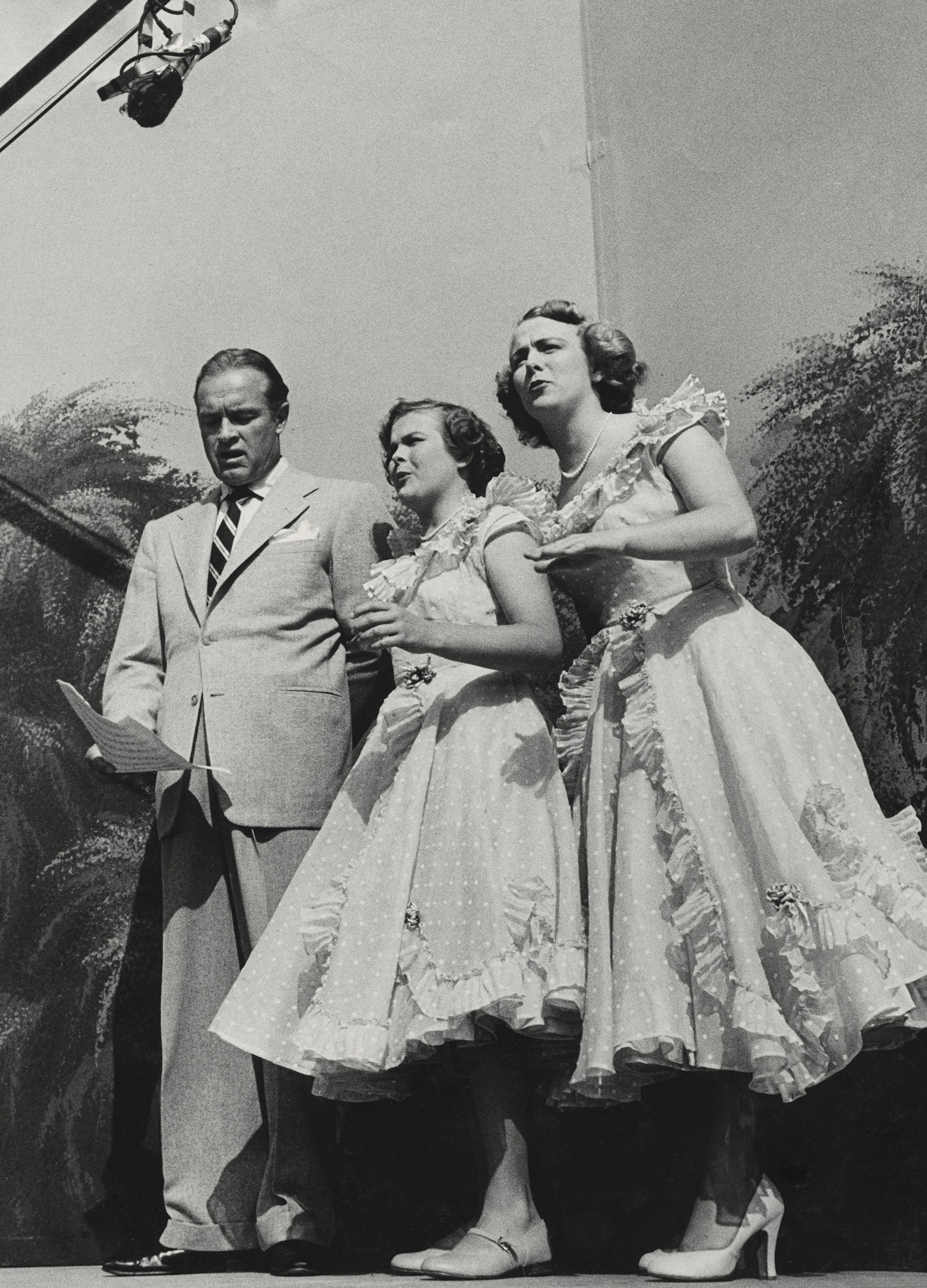 Bob Hope and The Bell Sisters in Four Star Revue (1950)