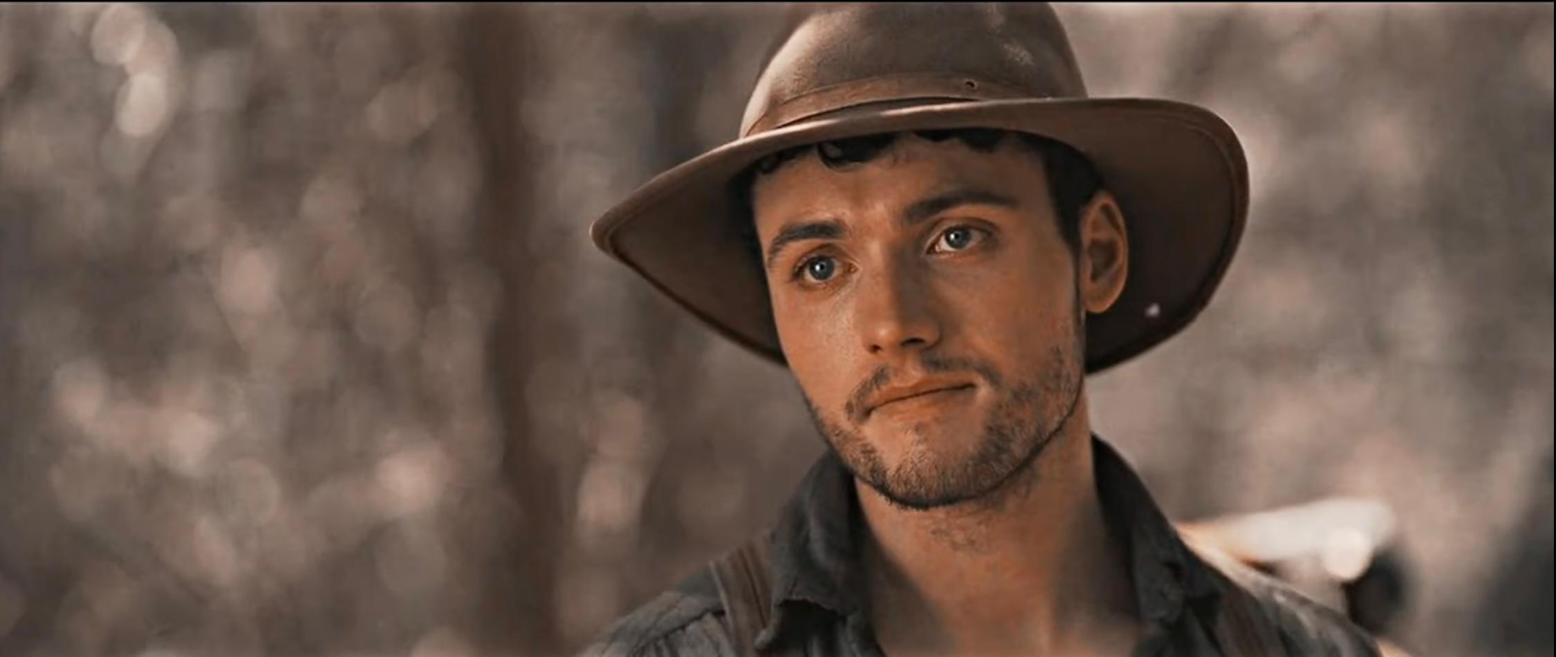 Tom Lewis in Sauvée par amour (2022)