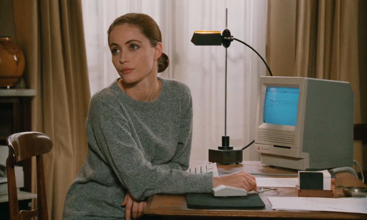 Emmanuelle Béart in Nelly et Mr. Arnaud (1995)