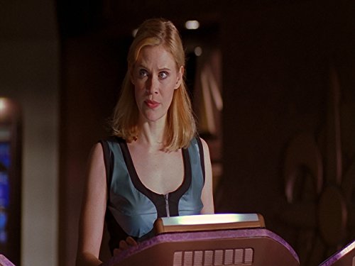 Lisa Ryder in Andromeda (2000)