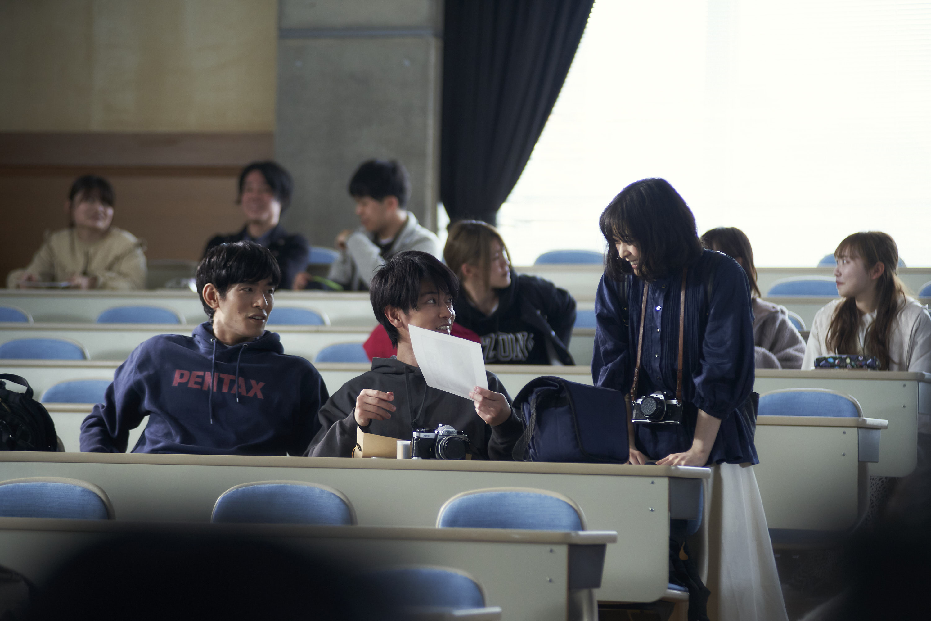 Nana Mori, Takeru Satoh, and Ayumu Nakajima in Shigatsu ni nareba kanojo wa (2024)