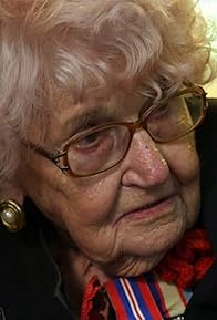 Primary photo for Daphne Dunne