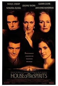 Antonio Banderas, Winona Ryder, Glenn Close, Jeremy Irons, and Meryl Streep in La maison aux esprits (1993)