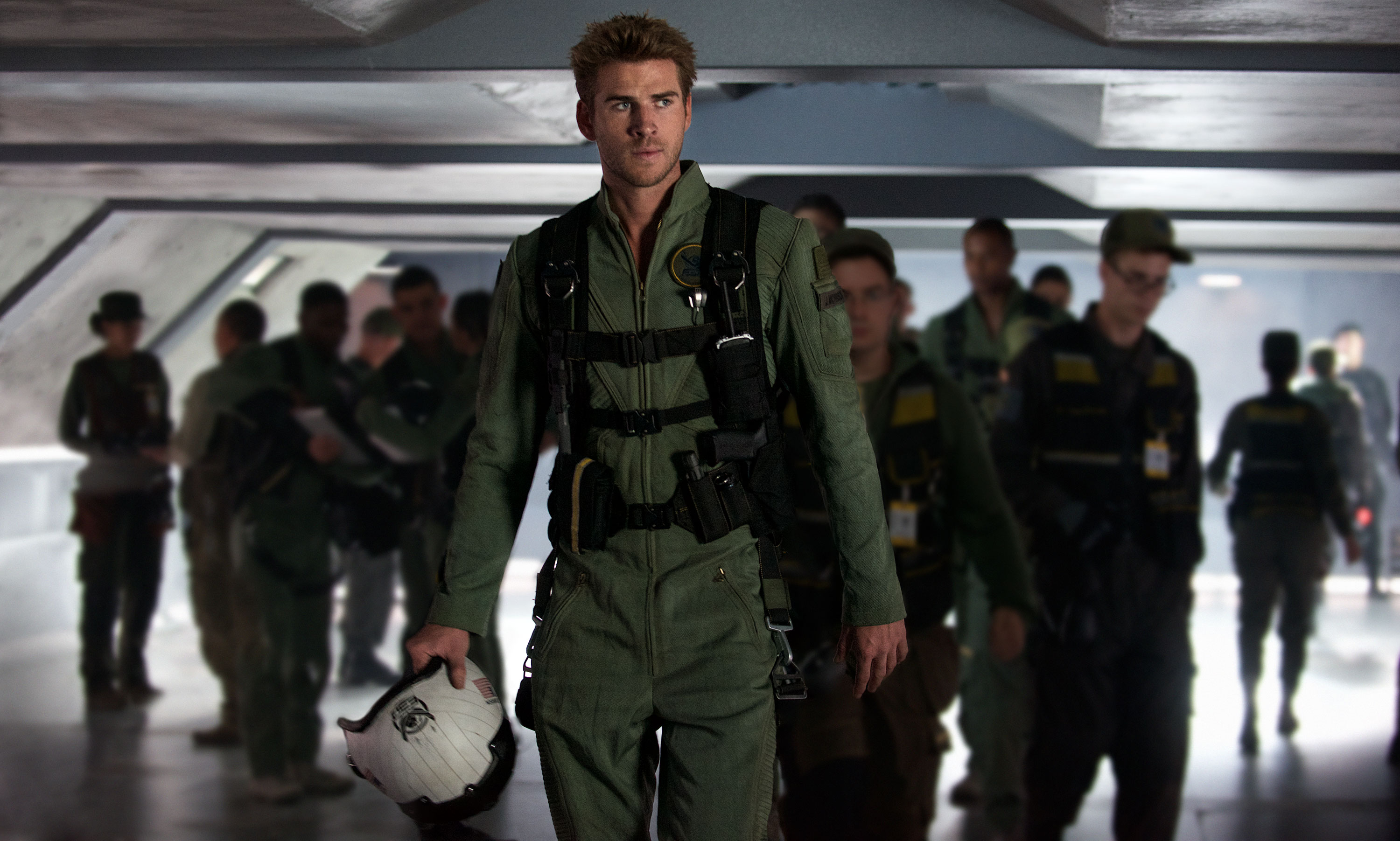 Liam Hemsworth in Independence Day: Resurgence (2016)