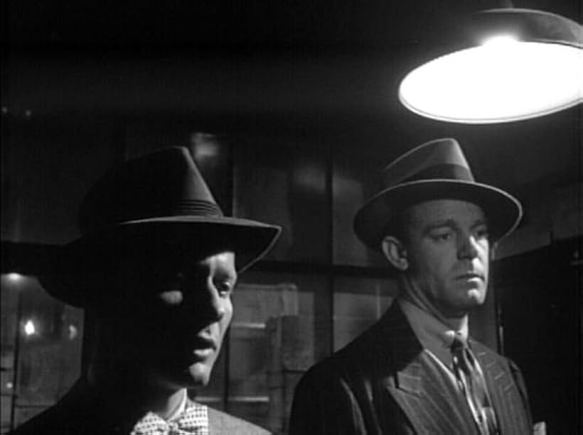 Dennis O'Keefe and Alfred Ryder in T-Men (1947)