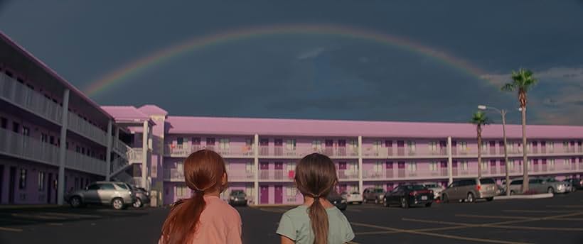 Brooklynn Prince and Valeria Cotto in The Florida Project (2017)